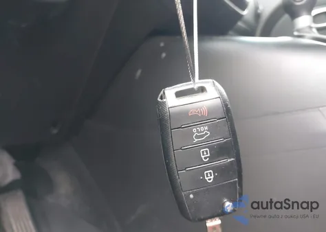 2017 Kia Soul z USA, uszkodzony, nr VIN KNDJN2A22H7885418